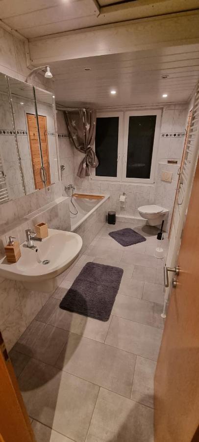 3 Zimmer Ferienwohnung In Йевер Экстерьер фото